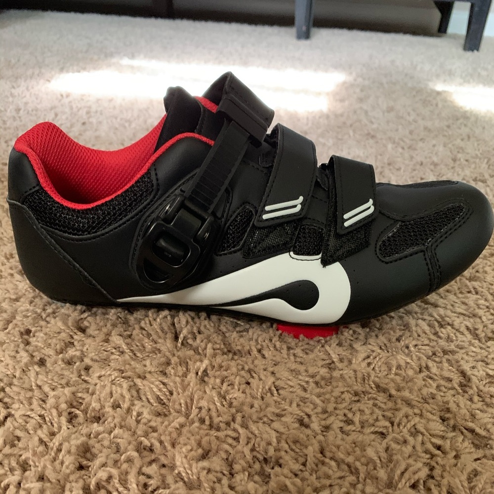 Peloton shoes size 39